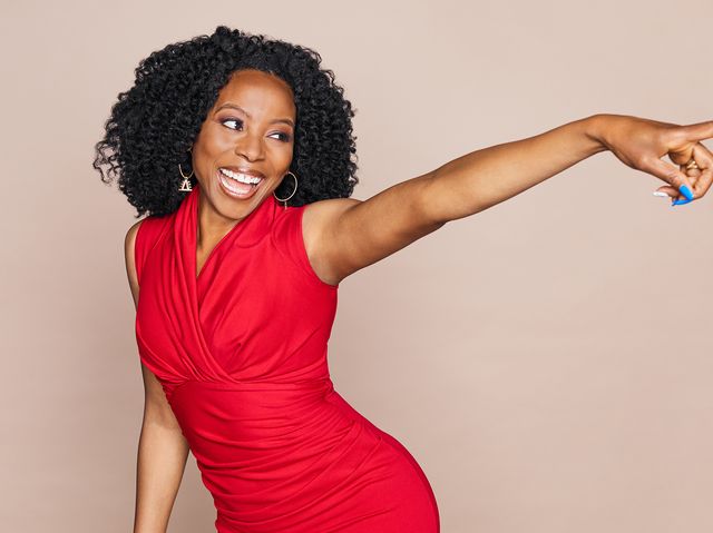 Shoulder, Arm, Dress, Gesture, Joint, Muscle, Afro, Photo shoot, Finger, Photography, 