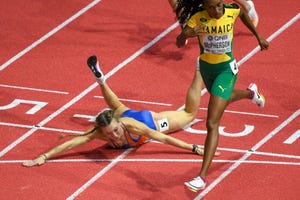 femke bol valt op 400 meter in belgrado 2022