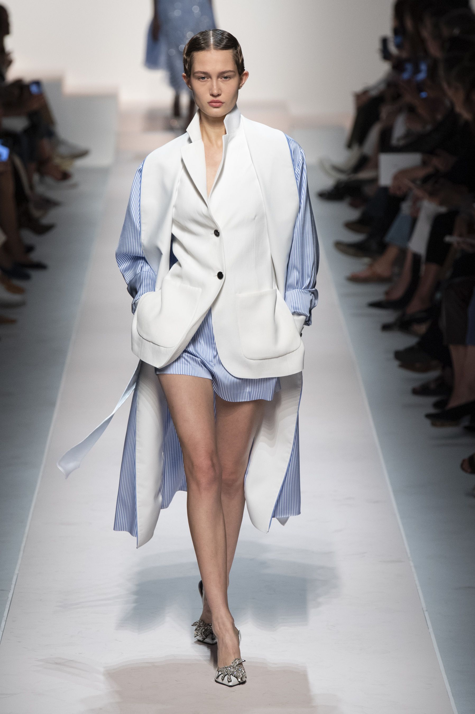 エルマンノシュエルビーノ ERMANNO 忌み嫌っ SCERVINO アンサンブル