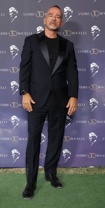 el cantante italiano en el homenaje a andrea bocelli