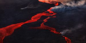 molten lava builds