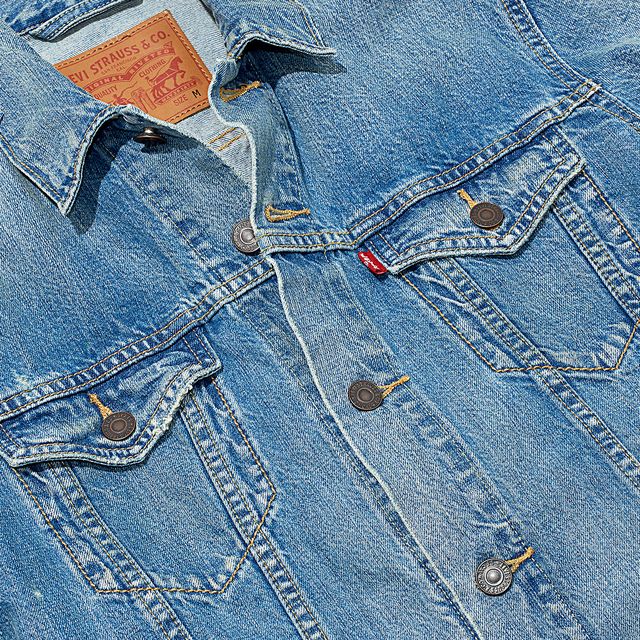 Denim, Jeans, Clothing, Pocket, Textile, Button, Collar, Sleeve, Outerwear, Pattern, 