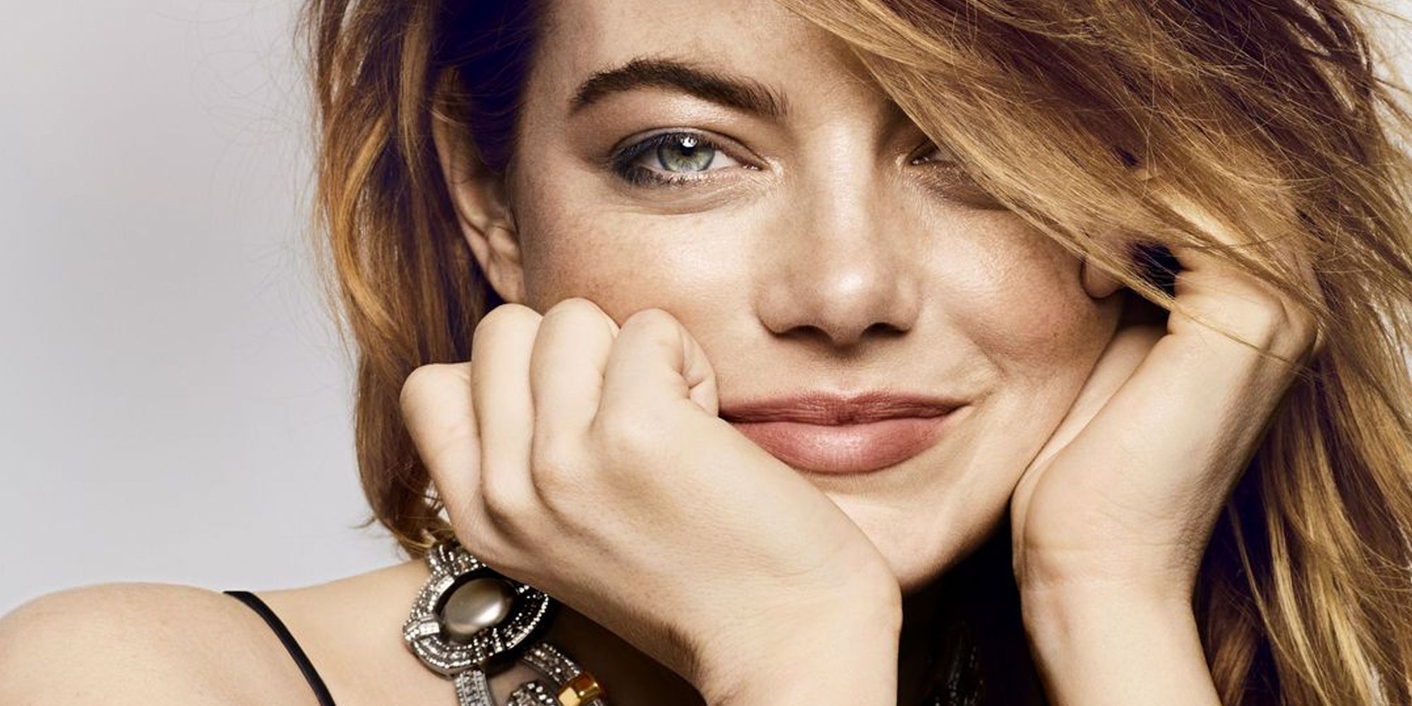 2000px x 1000px - Emma Stone Opens Up to Jennifer Lawrence About Turning 30, Her New Project,  and Family