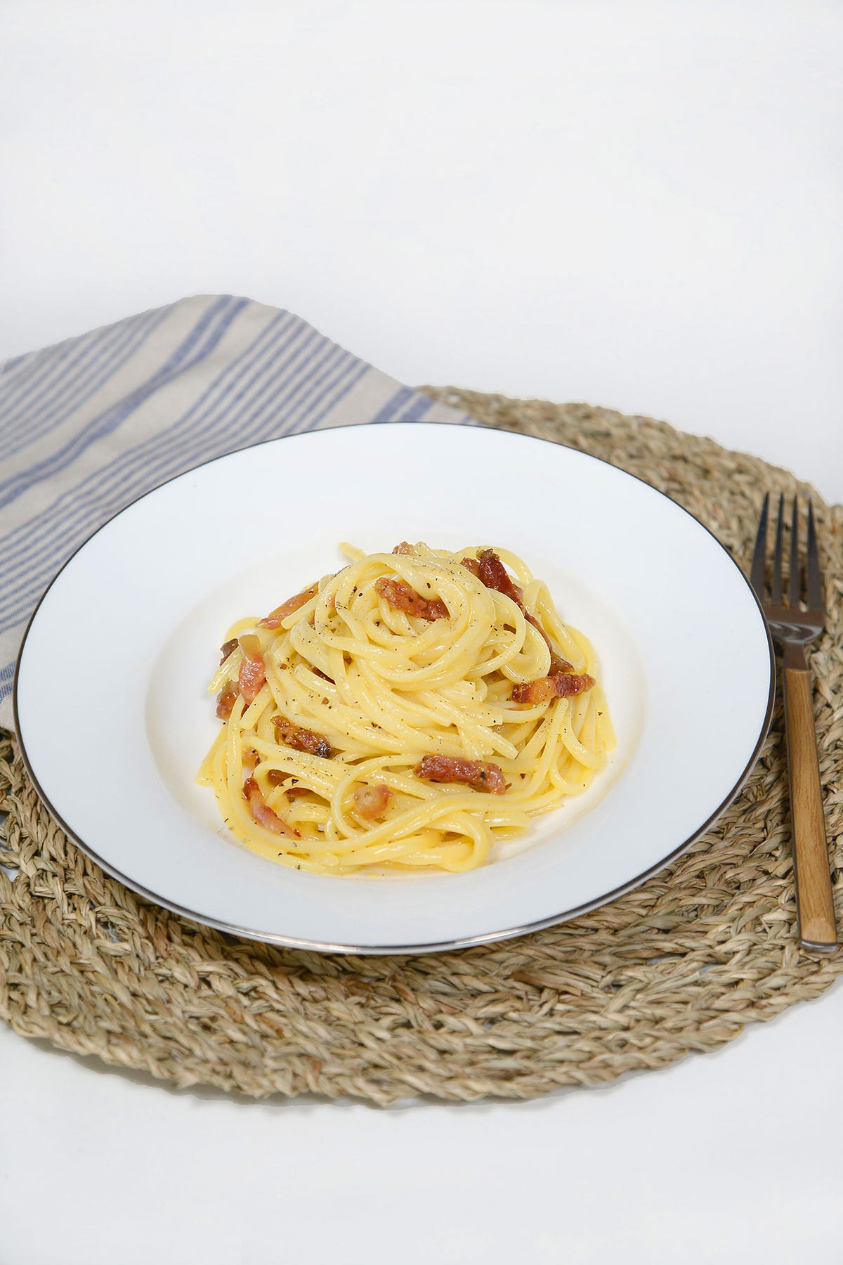 La Receta De Espaguetis A La Carbonara Más Auténtica Y Con Estilo Por