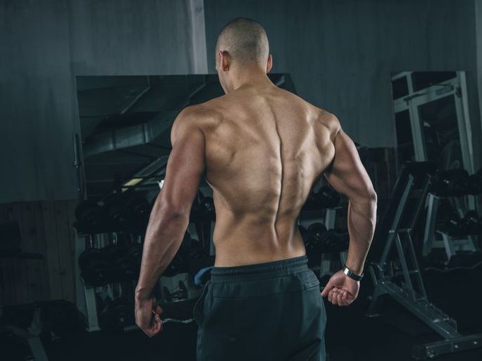 Los ejercicios clave para una espalda alta más grande