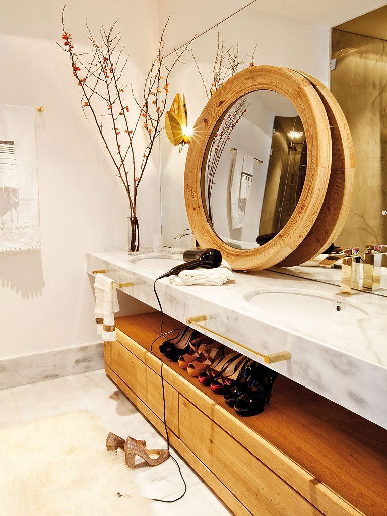 Bonitos decorativos espejos de madera para baños