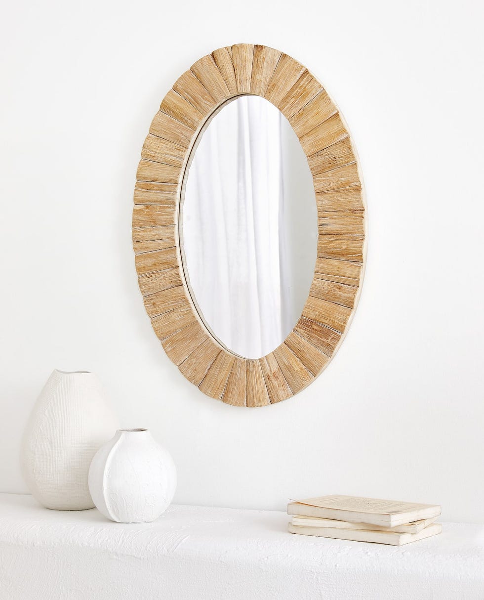 Espejo de madera ovalado