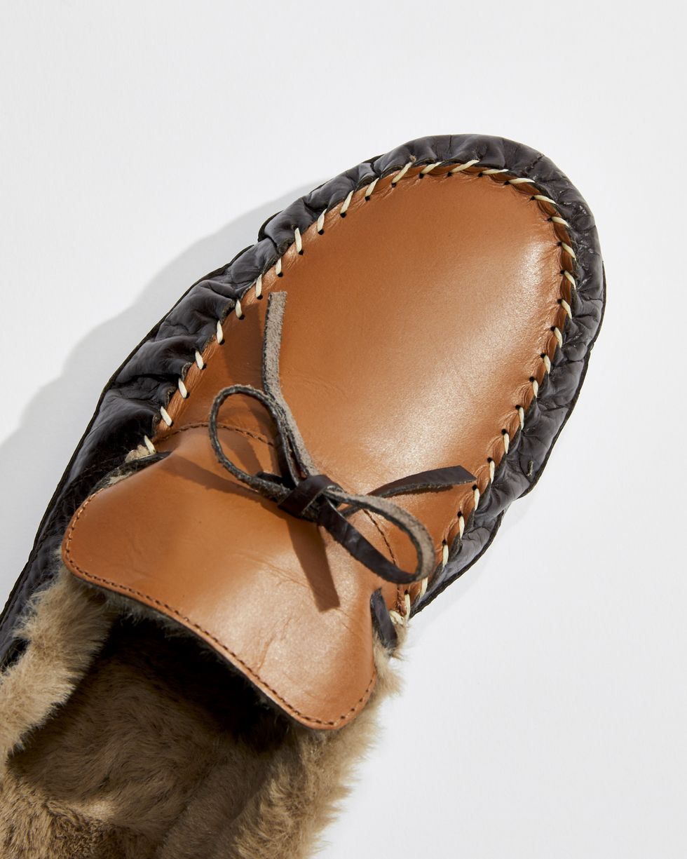 the leather uppers will mold to your feet over time