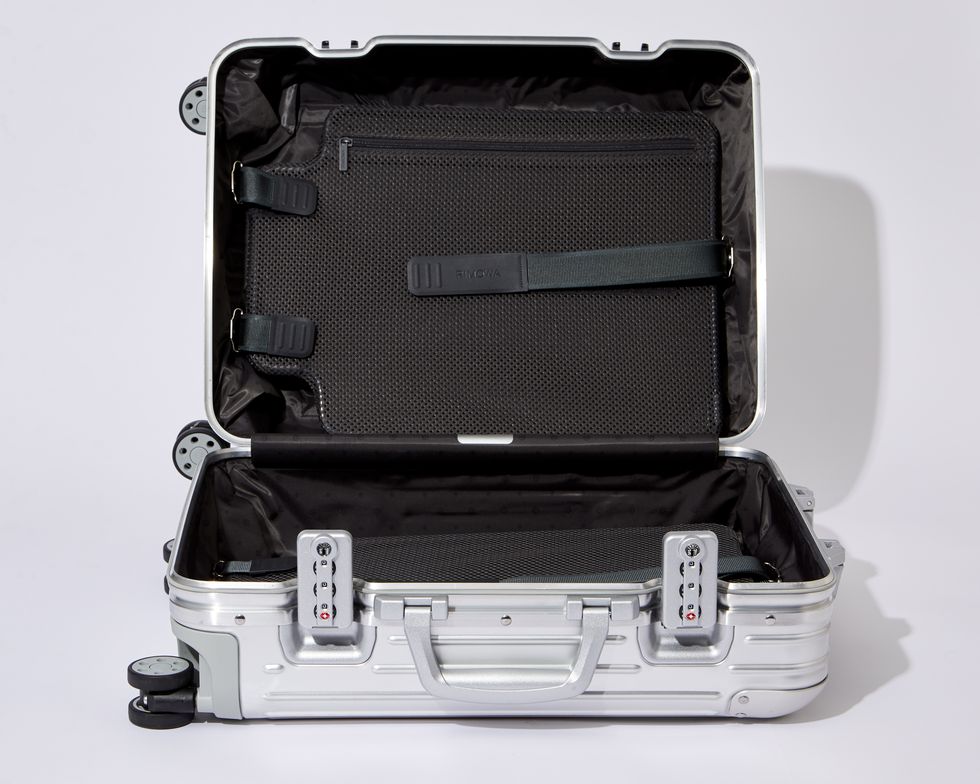 rimowa carry on suitcase review