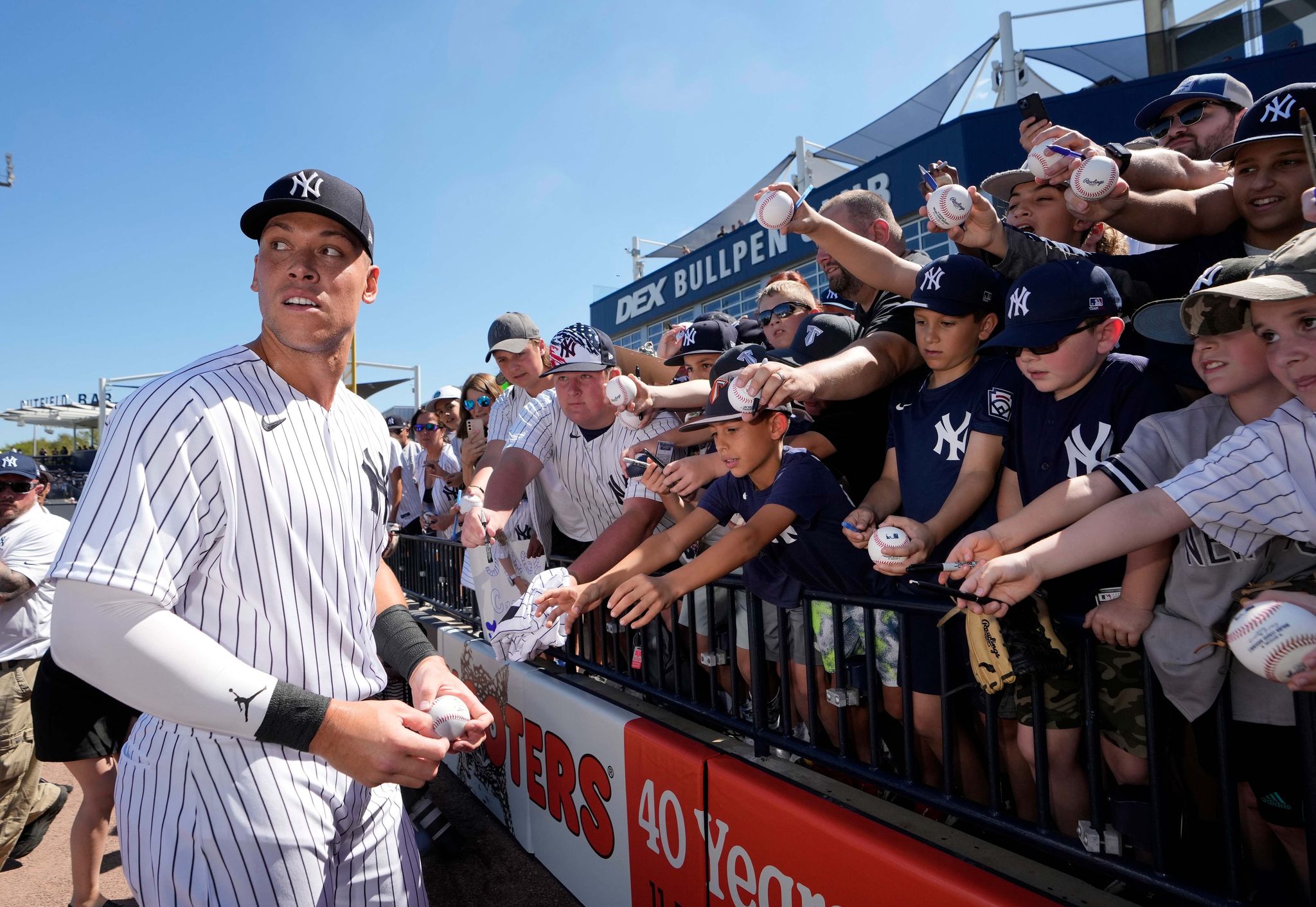 Yankees re-sign Aaron Judge  How to get Aaron Judge jersey, t-shirt,  autograph online 
