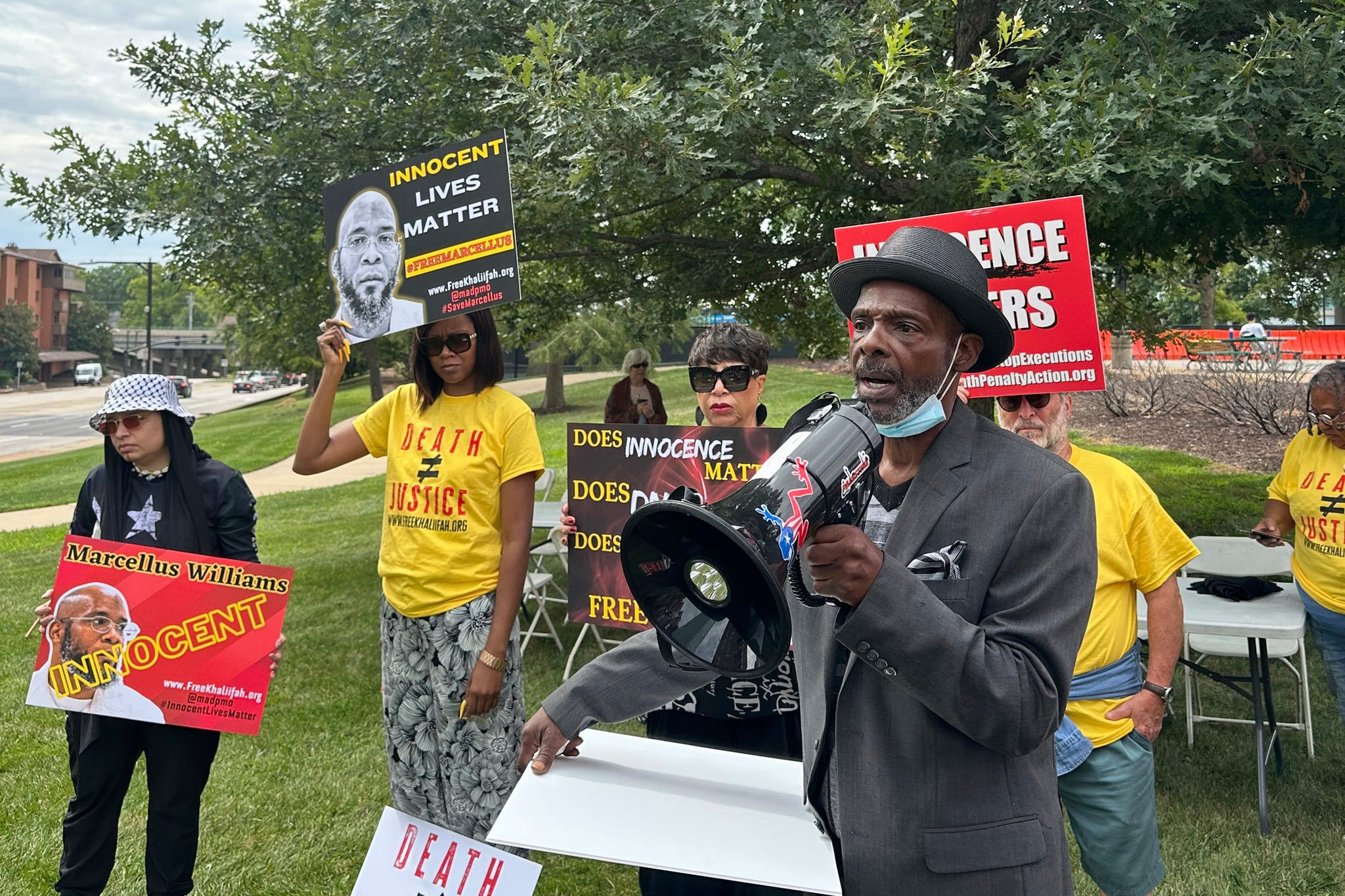 joseph amrine, who was exonerated two decades ago after spending years on death row, speaks at a rally to support missouri death row inmates marcellus williams on wednesday, aug 21, 2024, in clayton, mo ap photojim salter