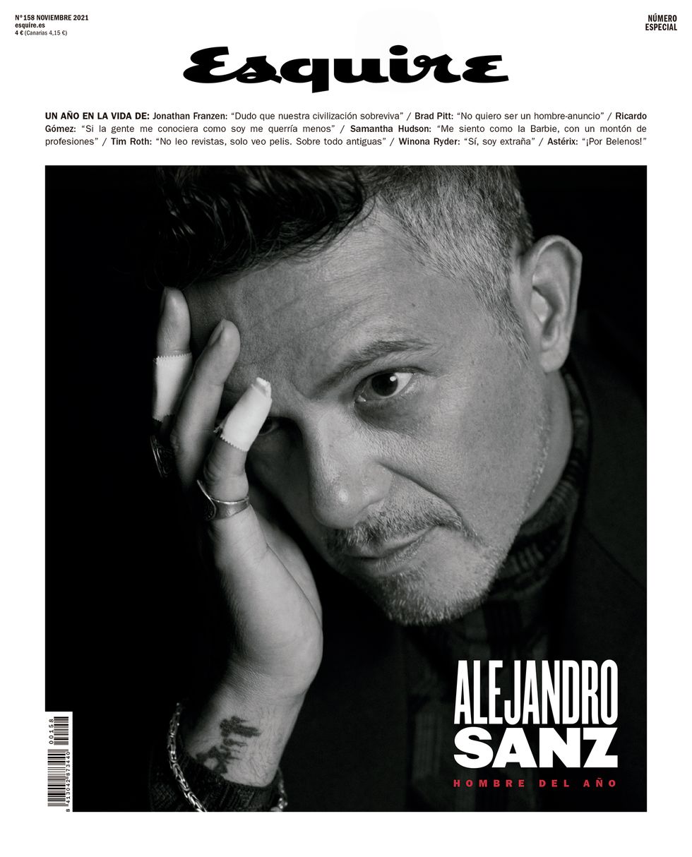 portada de la revista esquire de noviembre 2021 con alejandro sanz