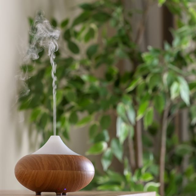 How to Clean an Essential Oil Diffuser — Keep Your Diffuser Mildew-Free