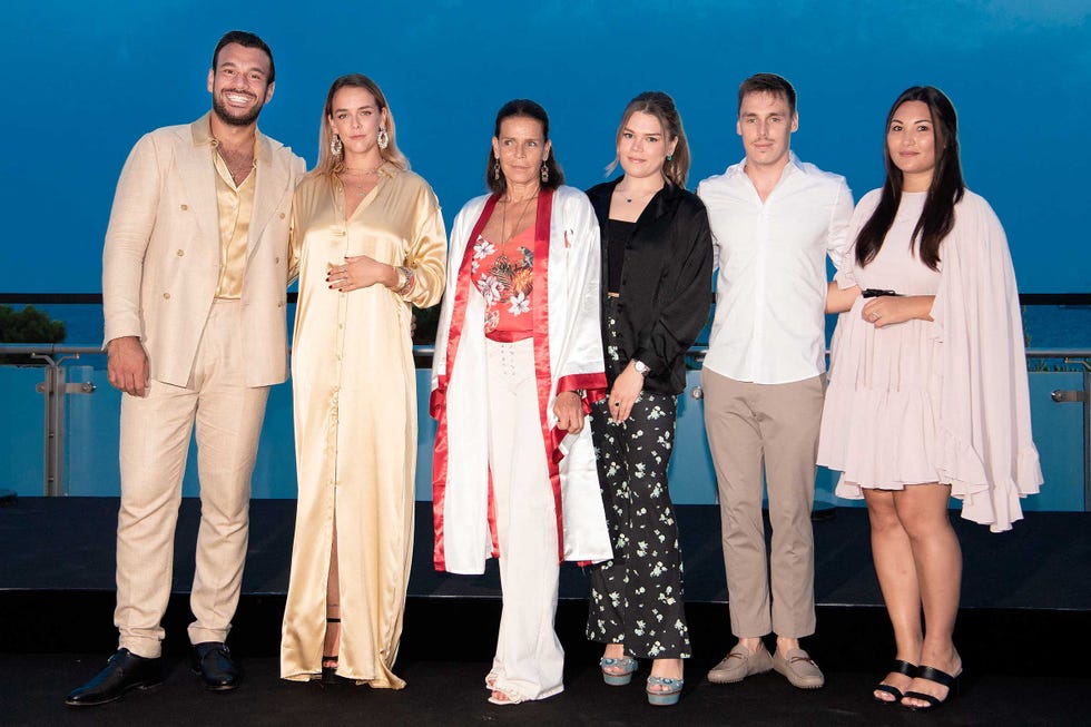 estefania de monaco con sus hijos