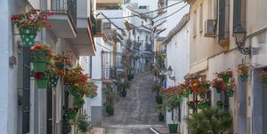 the telegraph señala este pueblo andaluz como el más bonito de málaga y merece la pena una visita en invierno