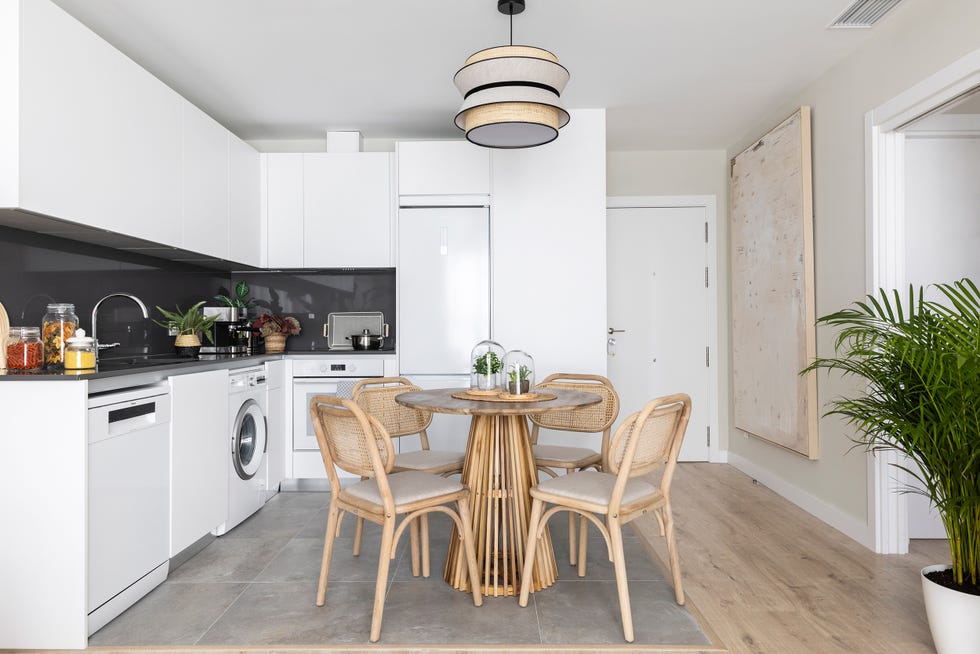 cocina abierta con comedor