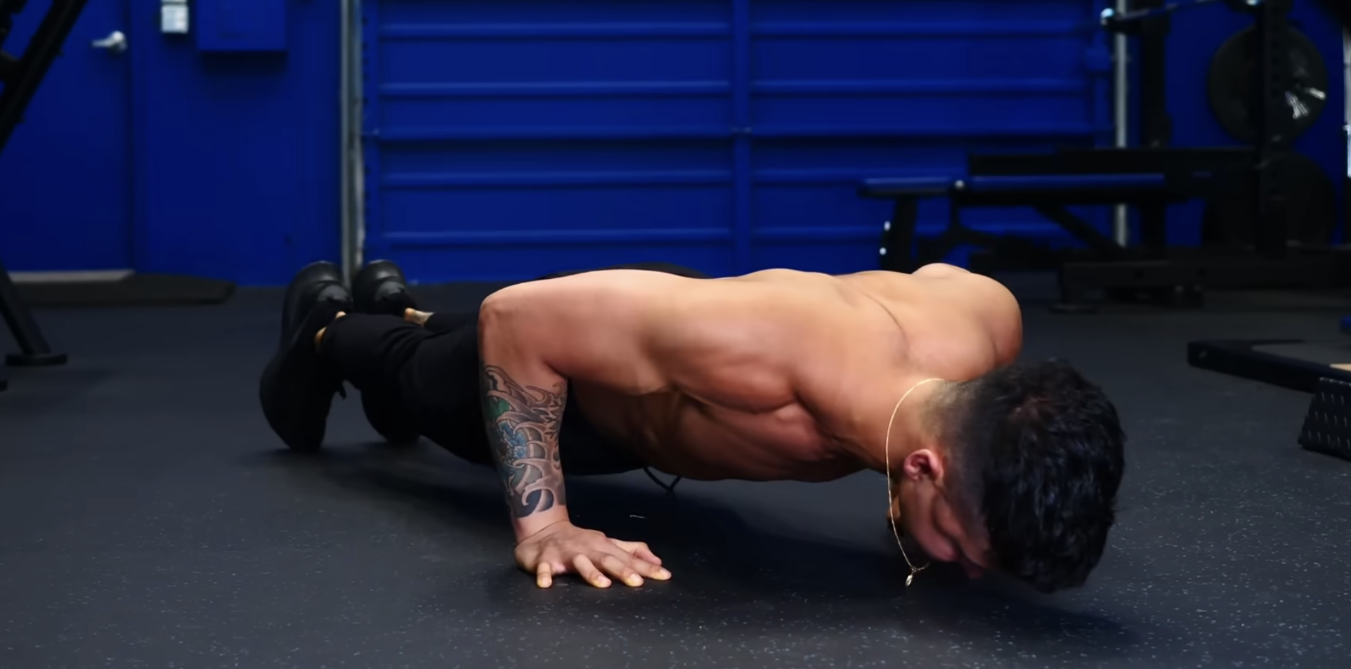 Issue #26: Bigger Chest with EMS Push Ups Training