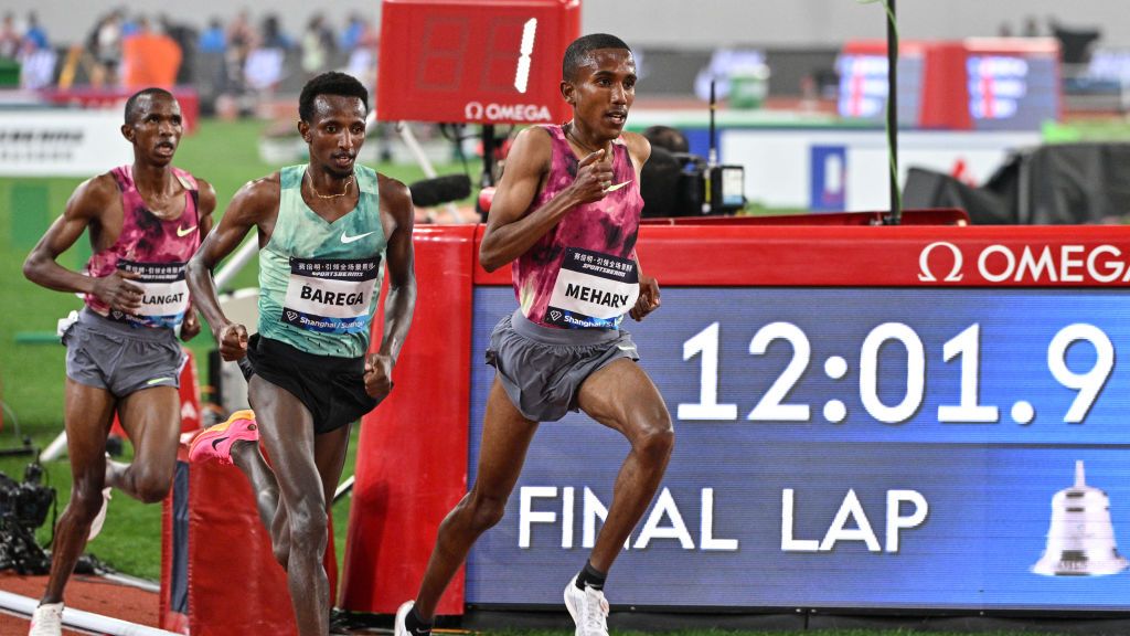 preview for Gudaf Tsegay bate el récord mundial de 5.000m en la Liga de Diamante de Eugene 2023