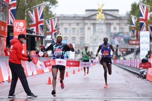 shura kitata gana el maratón de londres en una debacle histórica de eliud kipchoge