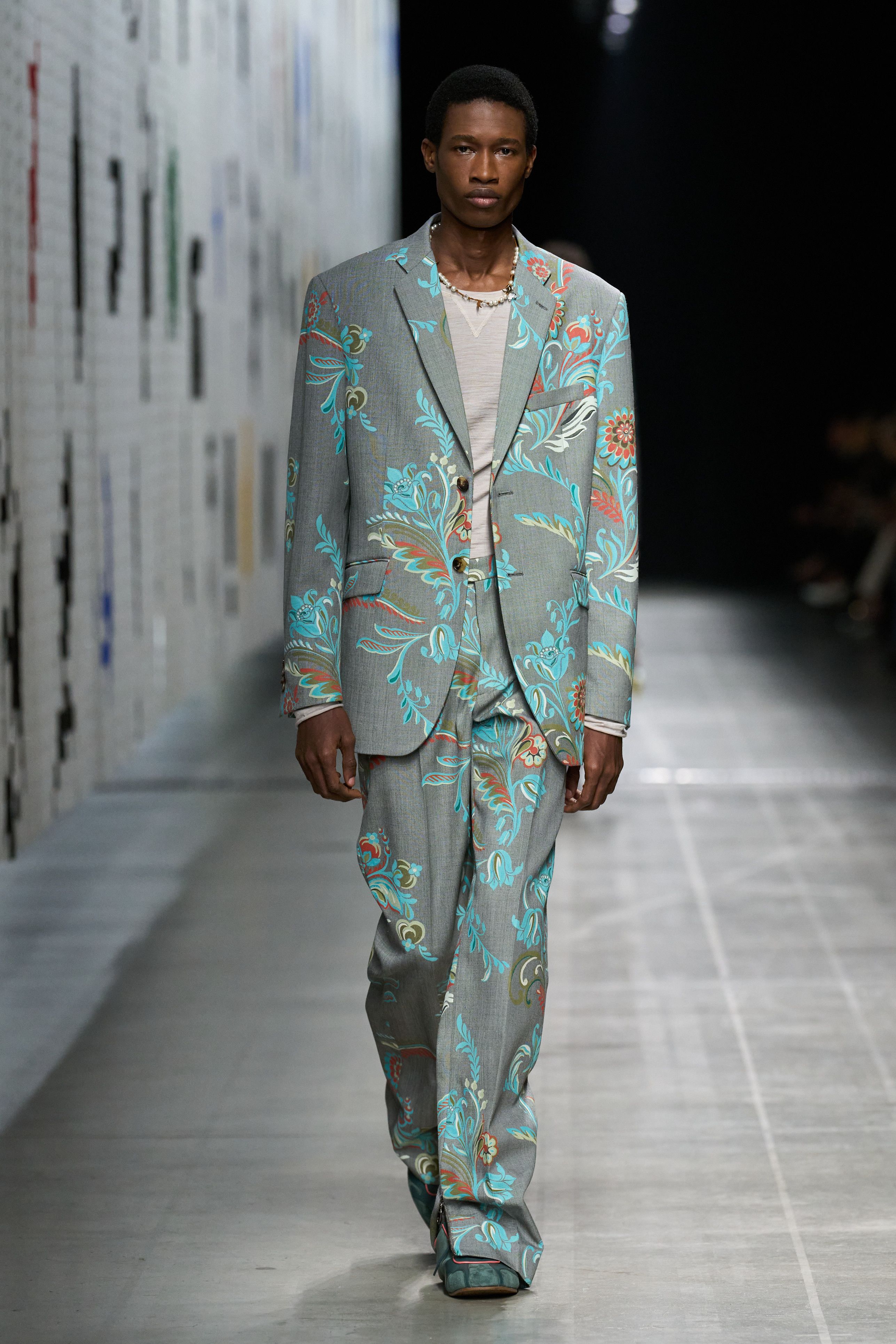 エトロ(ETRO)2025-26秋冬コレクション | ファッション | ELLE エトロ(ETRO)2025-26秋冬コレクション | ファッション | ELLE