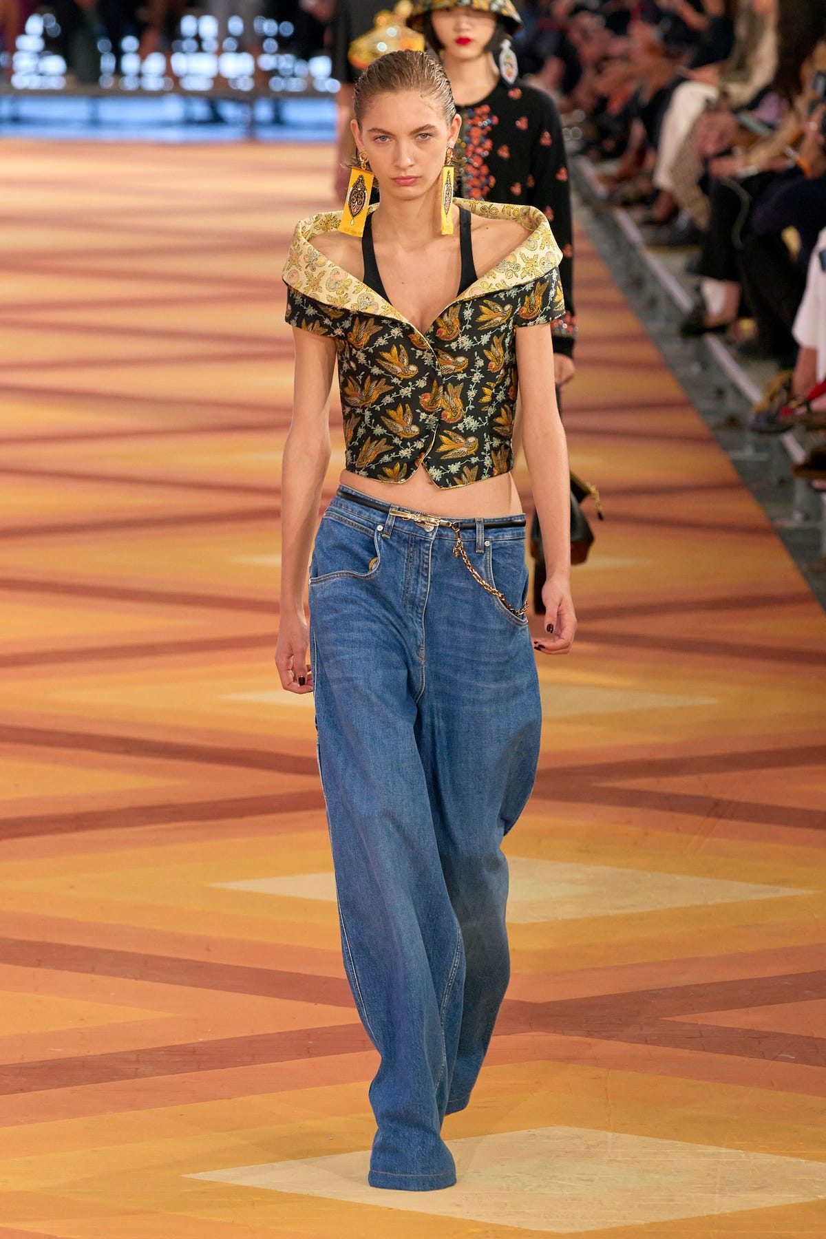 Moda Primavera Estate 2023 donna, i jeans baggy da avere
