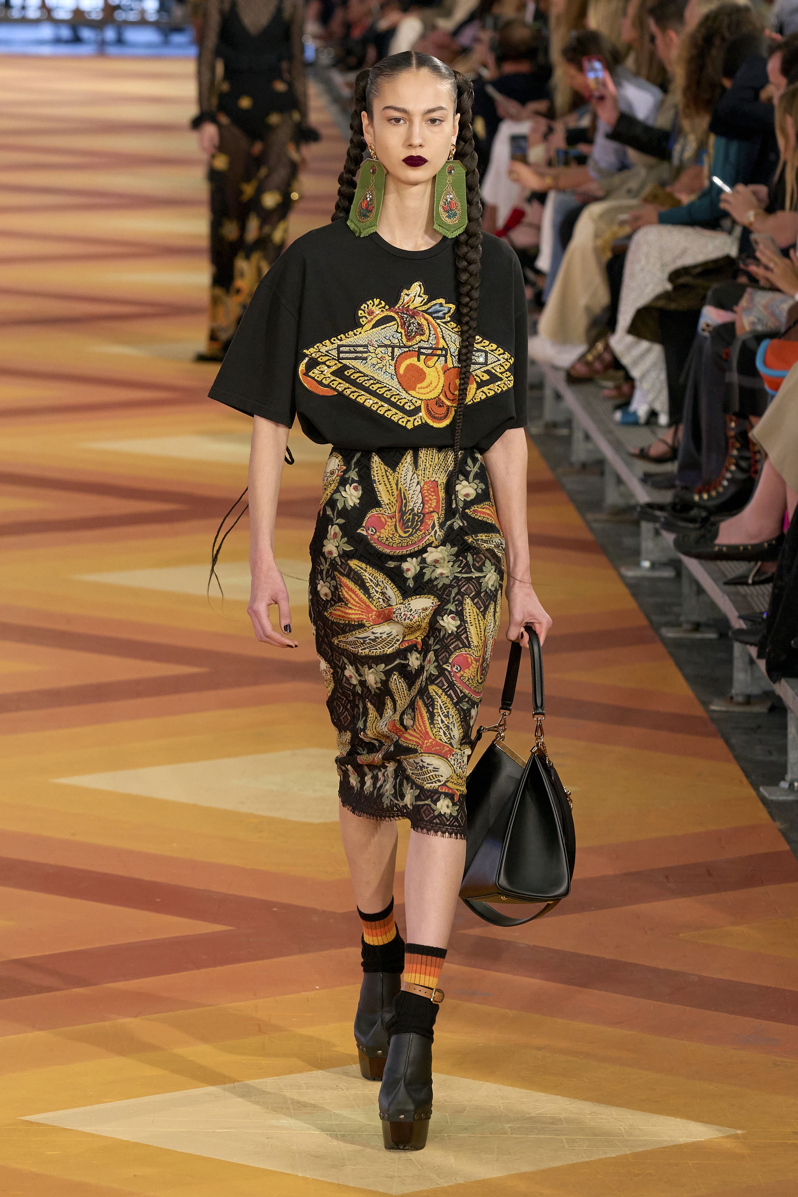 エトロ（ETRO）」2023春夏コレクション | ファッション | ELLE