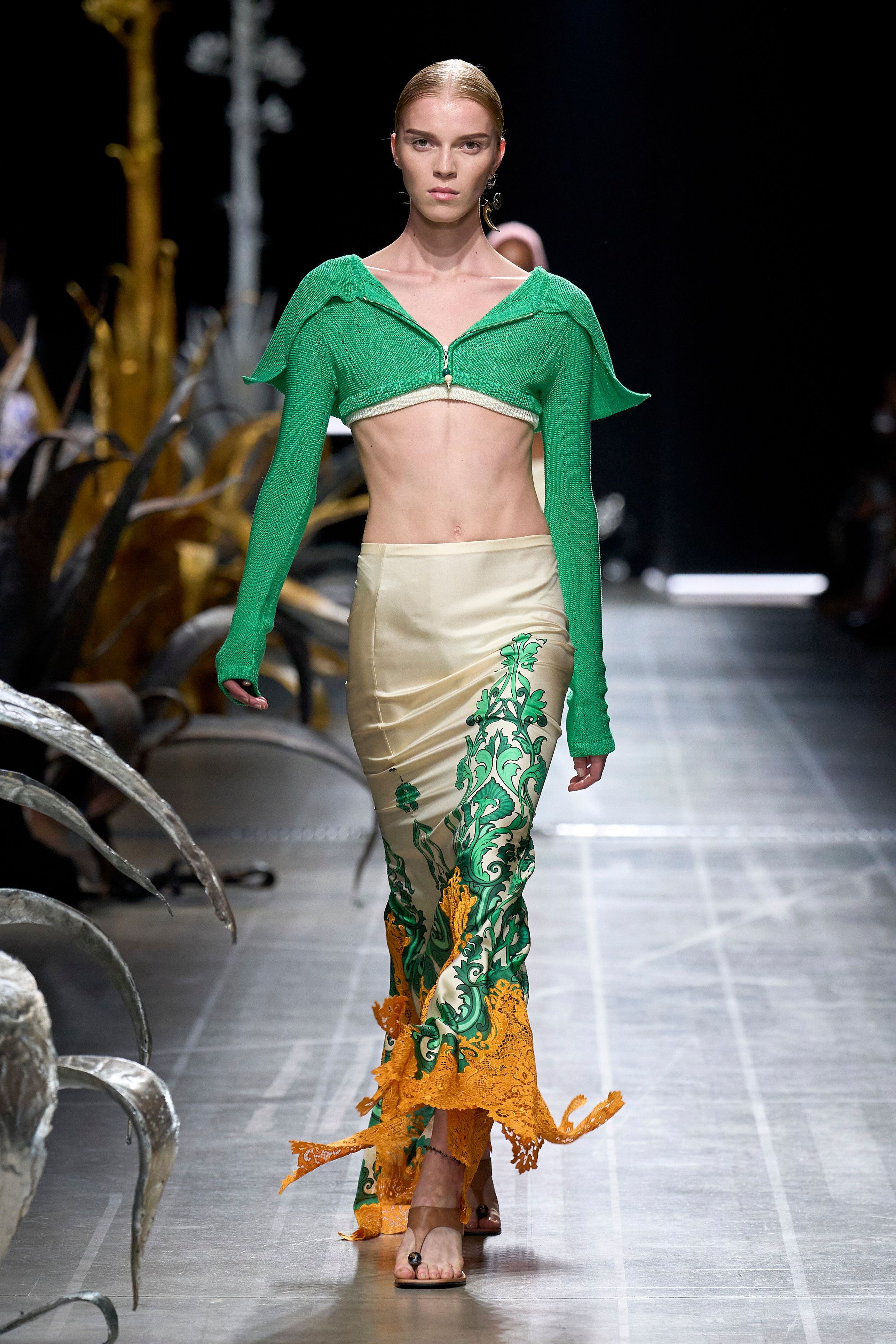 エトロ（ETRO）」2025春夏コレクション | ファッション | ELLE