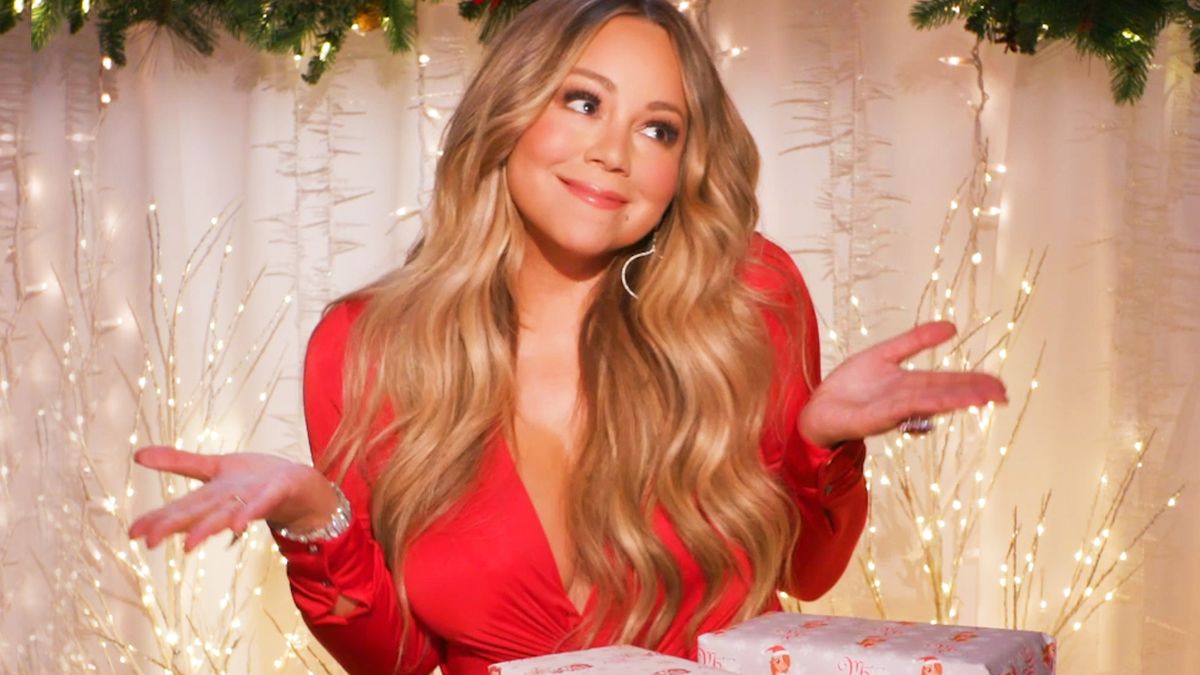 preview for Mariah Carey Doesn’t Have Time for Cheap Christmas Decorations | Expensive Taste Test
