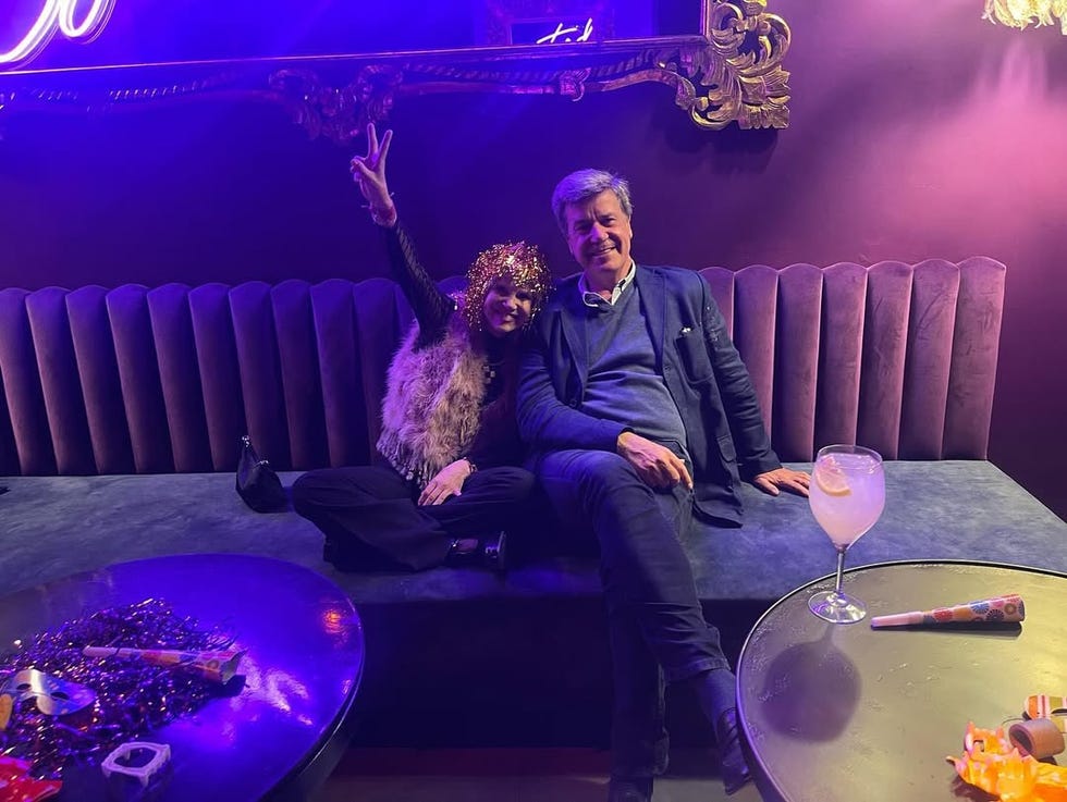 eugenia martinez de irujo y cayetano martinez de irujo se reconcilian en una fiesta de nochevieja tras empezar 2025