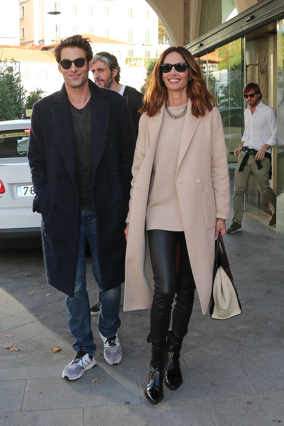 Street fashion, Clothing, Fashion, Snapshot, Footwear, Outerwear, Jeans, Coat, Eyewear, Overcoat, 
