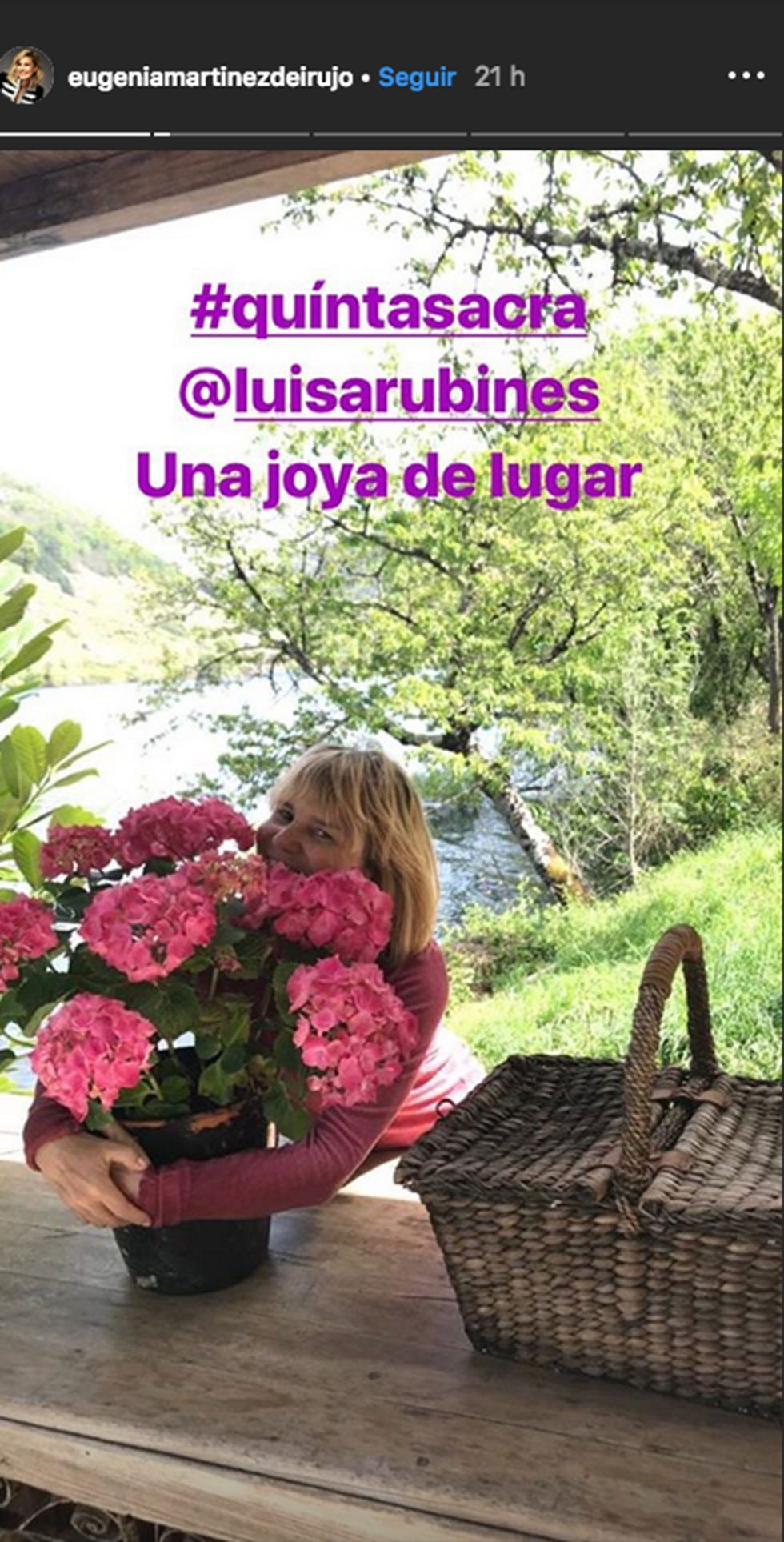 Eugenia Martínez de Irujo, de vacaciones en Galicia