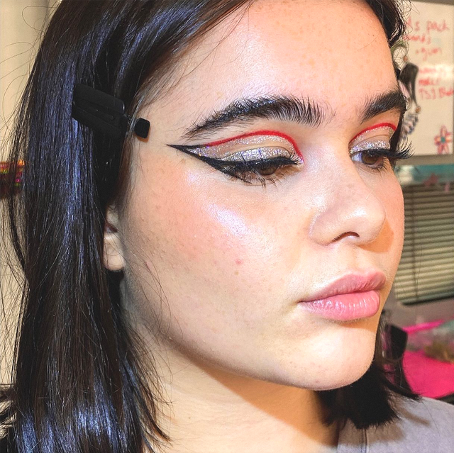 The Invisible Graphic Liner Is The Perfect Clean Girl Look - HELLO