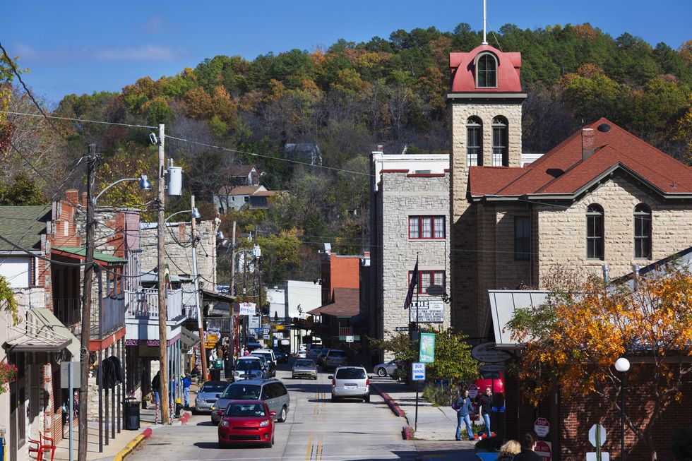 eureka springs, arkansas best small towns in every state