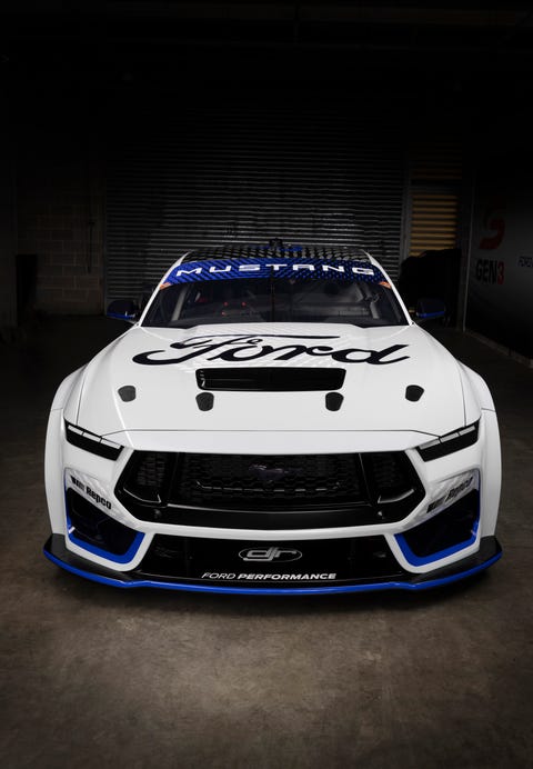 2024 Ford Mustang GT Supercars Race Car - Pictures