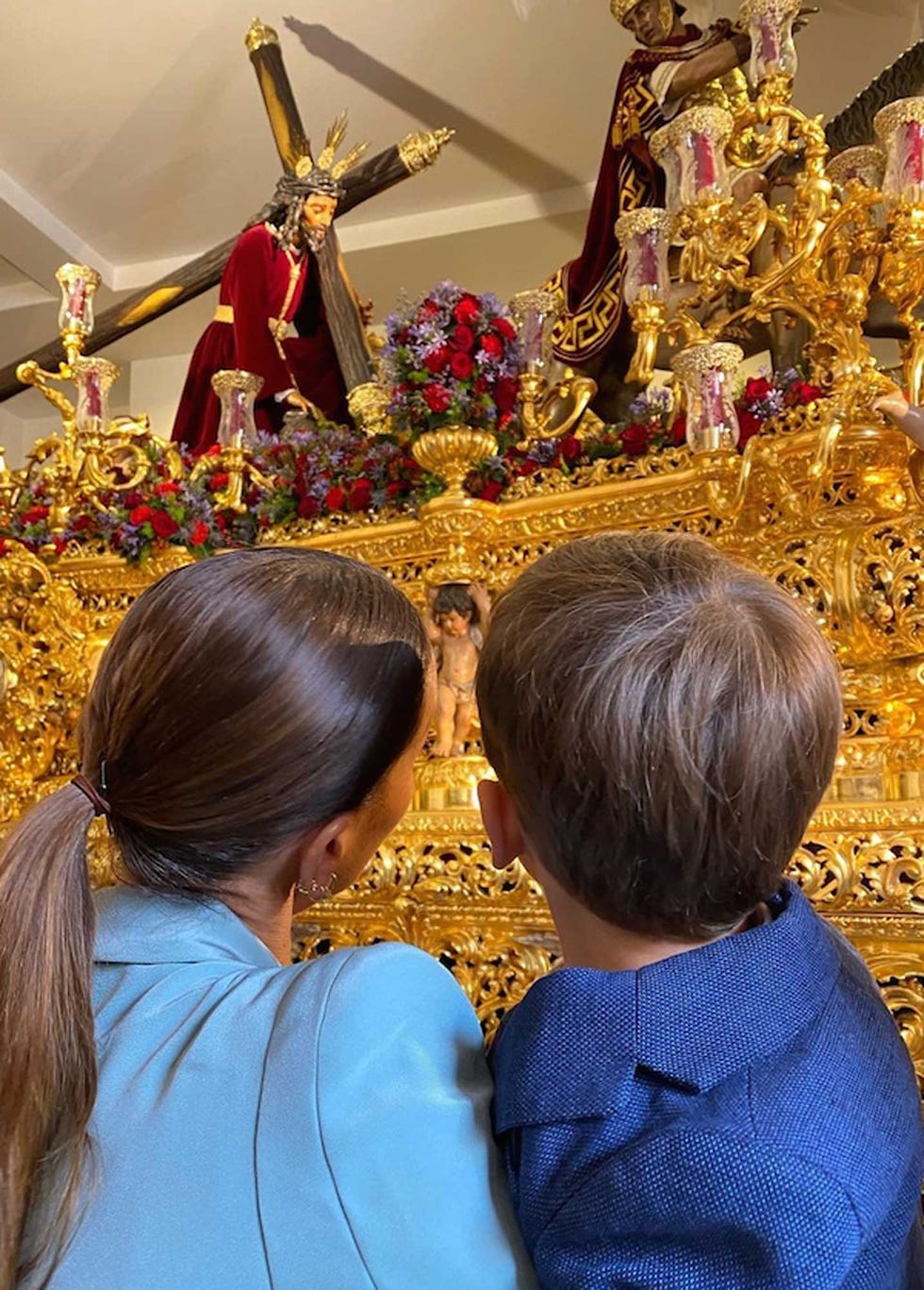 las imágenes más tiernas de eva gonzález y su hijo cayetano