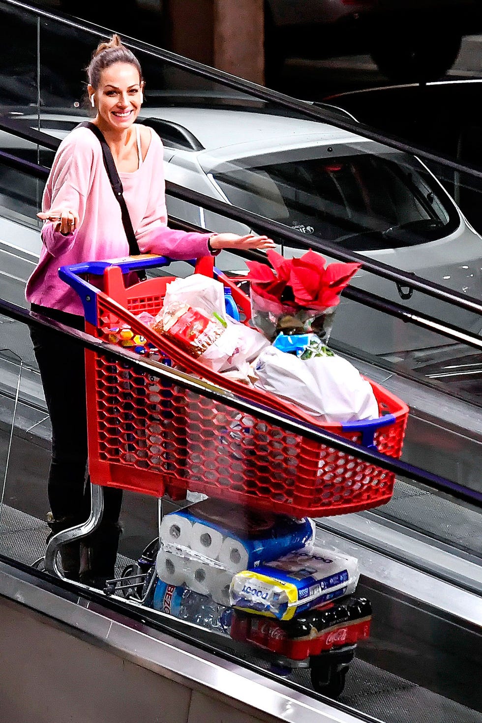 Eva González en el supermercado