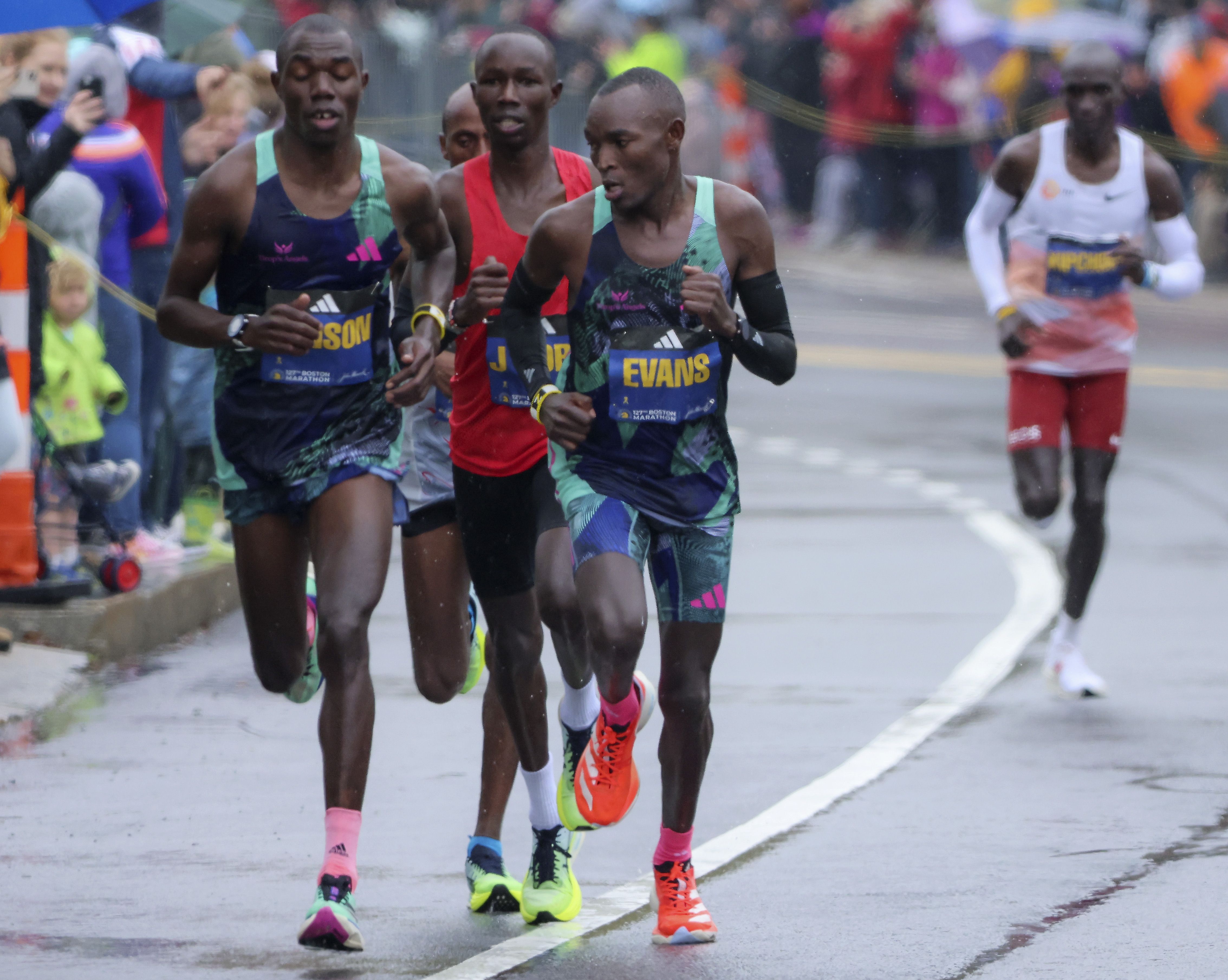 Evans Chebet, El Maratoniano Que Derrotó A Kipchoge Y Que Corría 15km ...