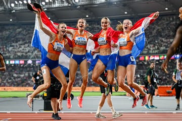 de nederlandse 4x400 estafettedames pakken goud op de wk atletiek