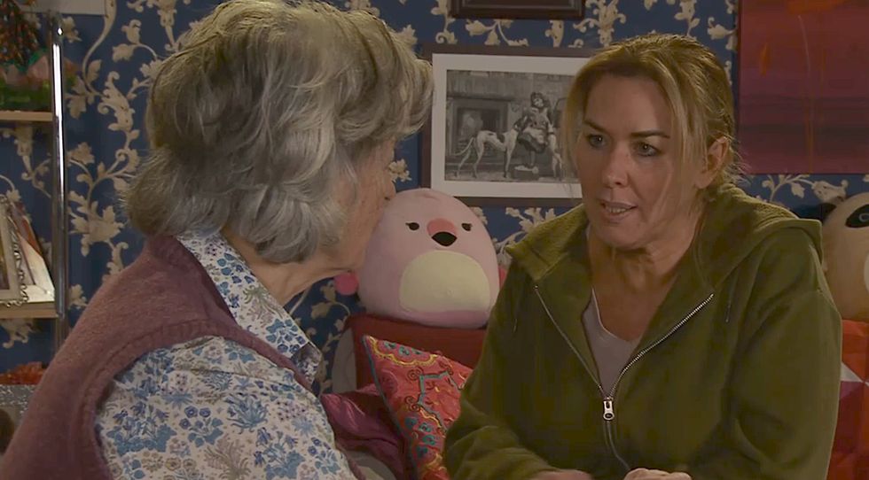 evelyn and cassie in coronation street