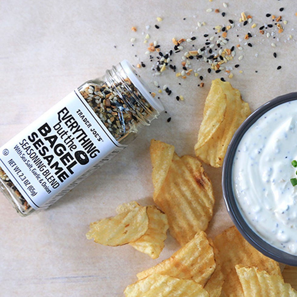Food, Cuisine, Tableware, Ranch dressing, Blue cheese dressing, Dish, Finger food, Meal, Condiment, Fried food, 