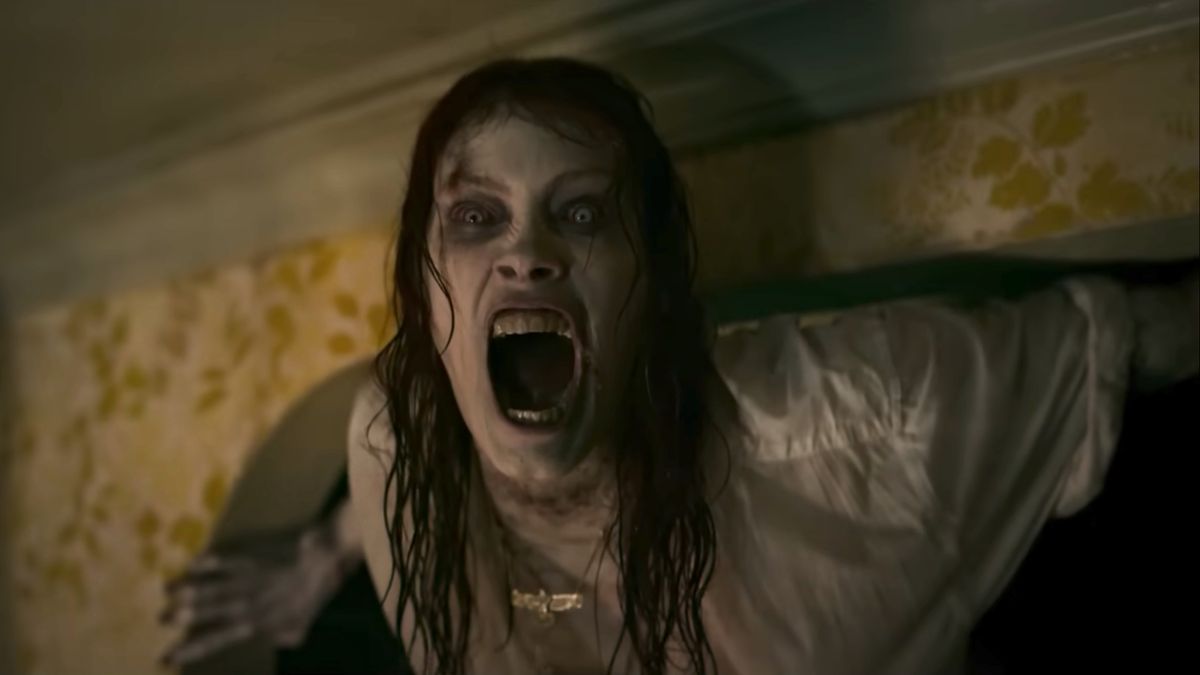 Evil Dead Rise - Official Red Band Trailer (2023) Lily Sullivan, Alyssa  Sutherland 
