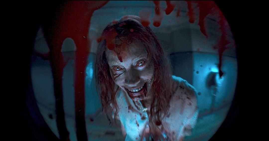 How many Evil Dead movies are there and is Evil Dead Rise connected to the  horror film franchise?