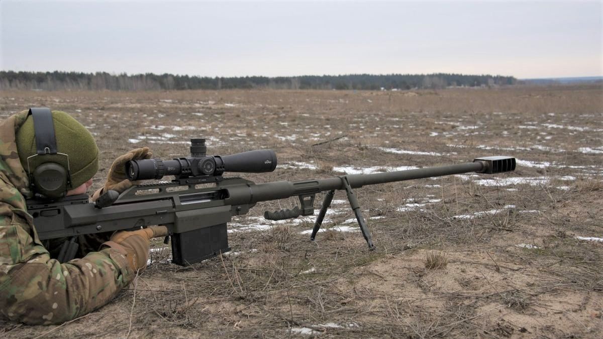 Training] Snipers Shoot the Ultra Powerful M107 Barrett .50