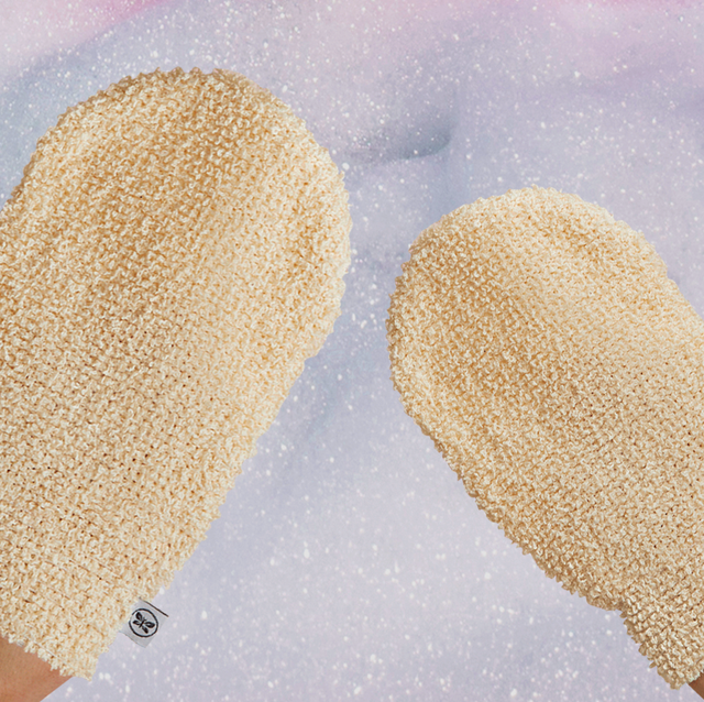 13 Best Exfoliating Gloves in 2024 (Tested & Reviewed)