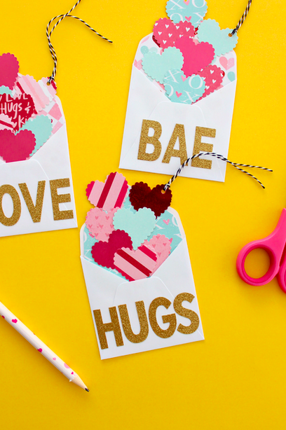 exploding hearts envelope gift tags