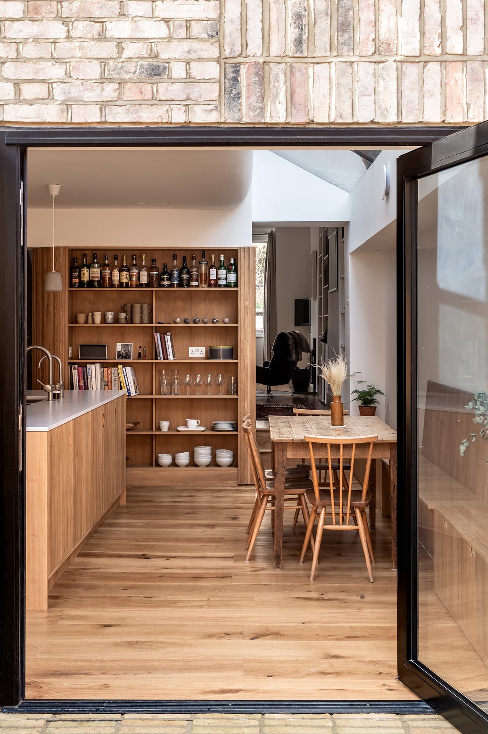 extensión con cocina y comedor