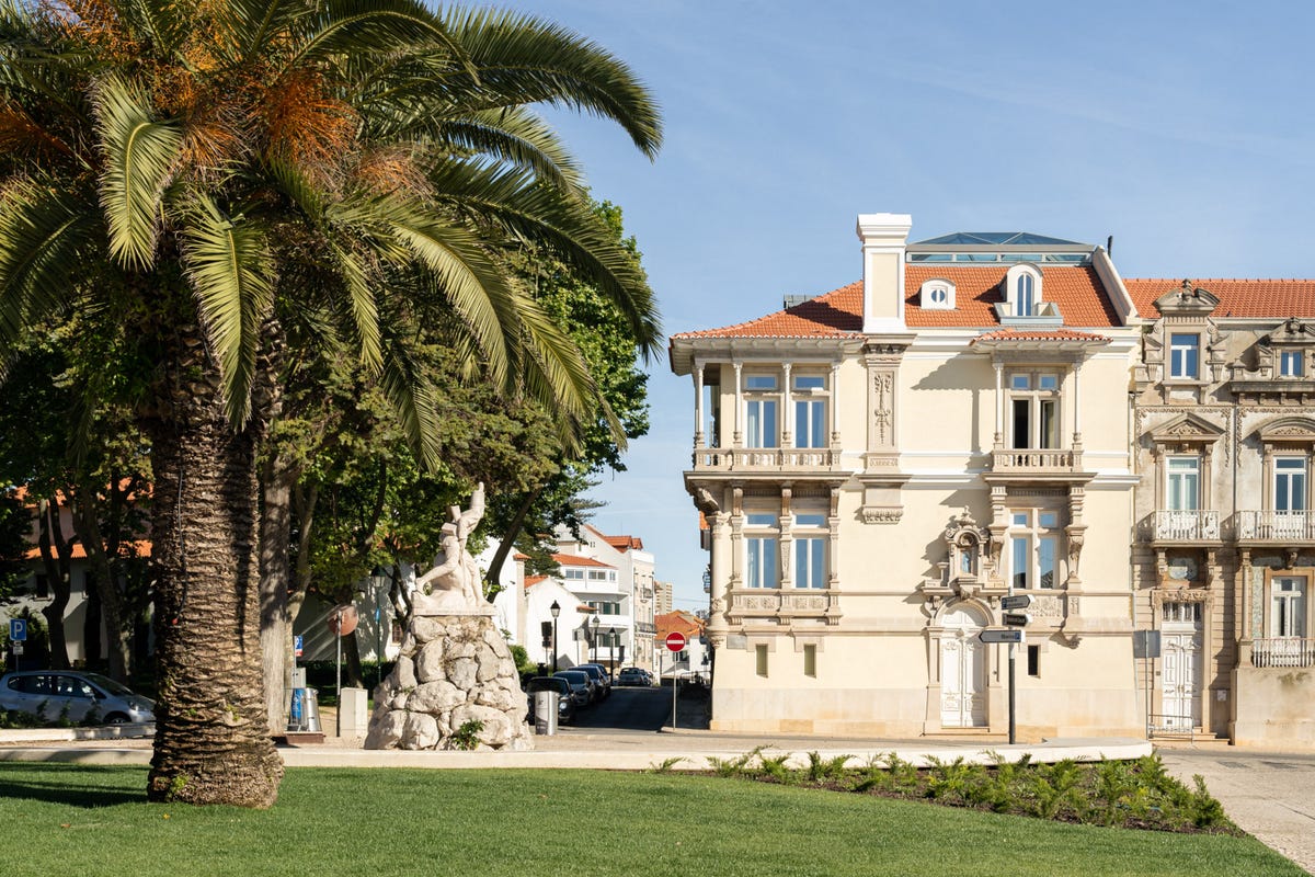 O hotel numa mansão do século XIX na costa de Cascais (Portugal) onde se sentirá numa obra de arte