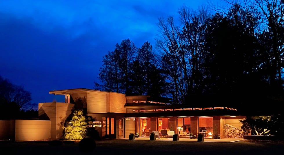still bend by frank lloyd wright, also called the schwartz house.