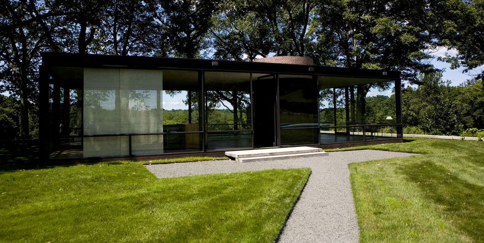 philip johnsons's glass house in connecticut