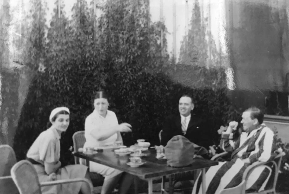 betsy church, aino aalto, william wurster, and alvar aalto in helsinki, 1937